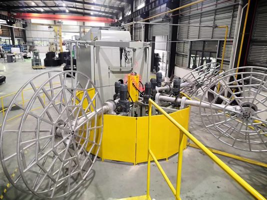 কেনা পিএলসি ব্যবহারকারী বন্ধুত্বপূর্ণ রোটোমোল্ডিং ওয়াটার ট্যাঙ্ক তৈরির মেশিন 3 আর্ম অনলাইনে উৎপাদন